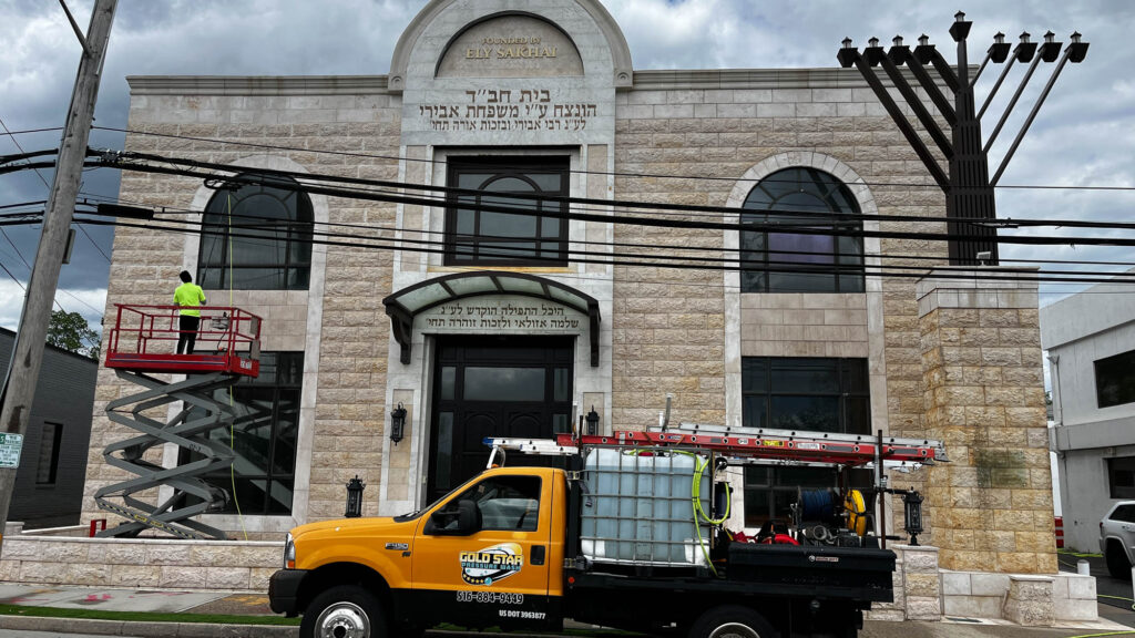 limestone window cleaning 1 2 1024x576 1